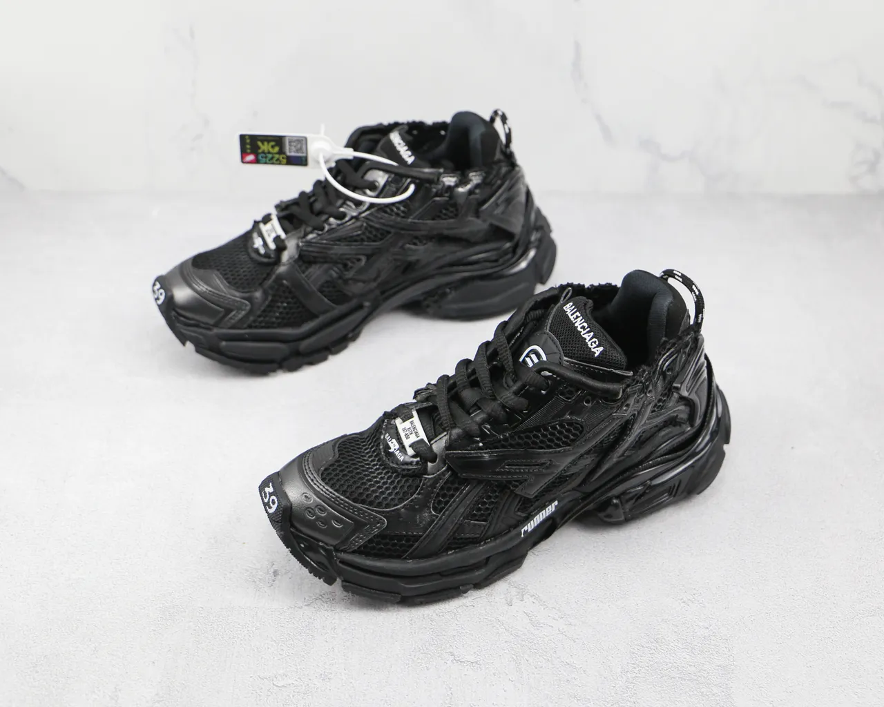 Balenciaga Runner Chaussures Monochrome Noires Chunky 7
