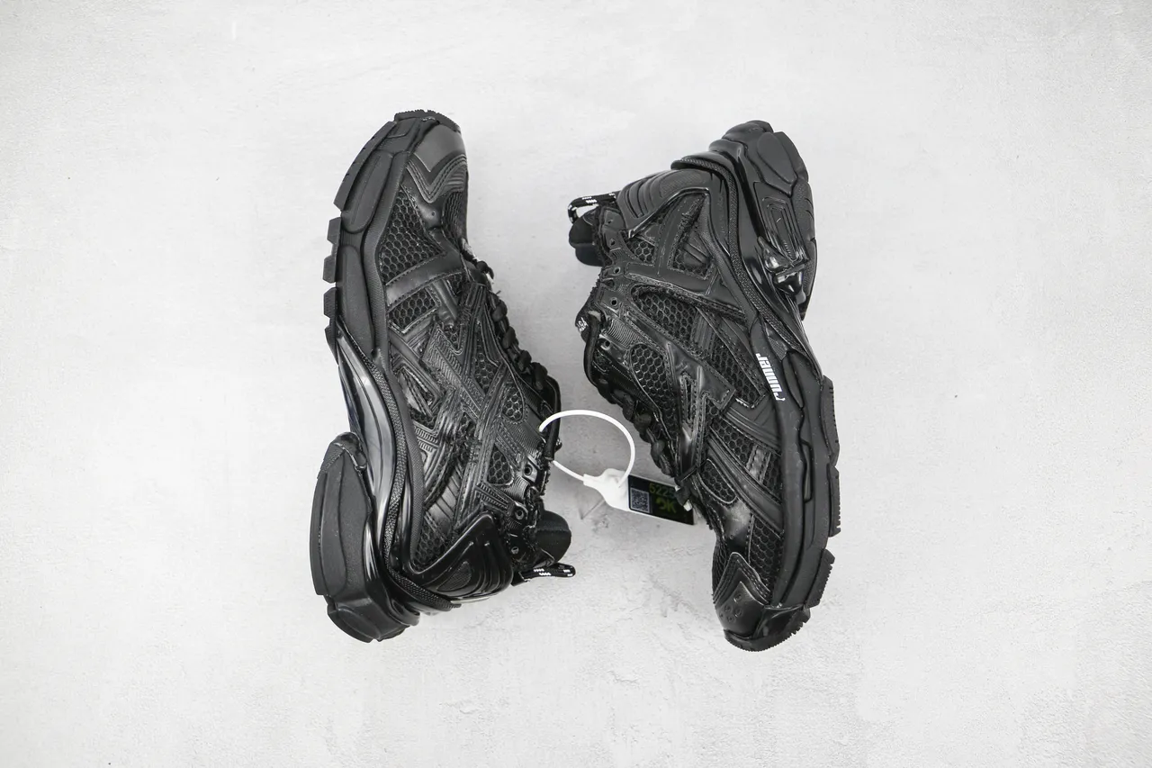 Balenciaga Runner Chaussures Monochrome Noires Chunky 9