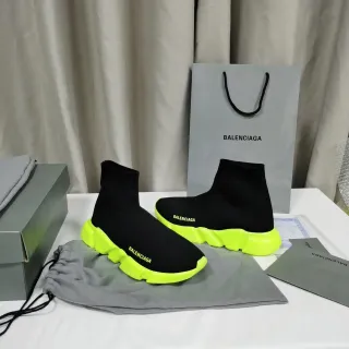 Balenciaga Speed Trainer काली और नियोन पीली लाइफस्टाइल स्नीकर