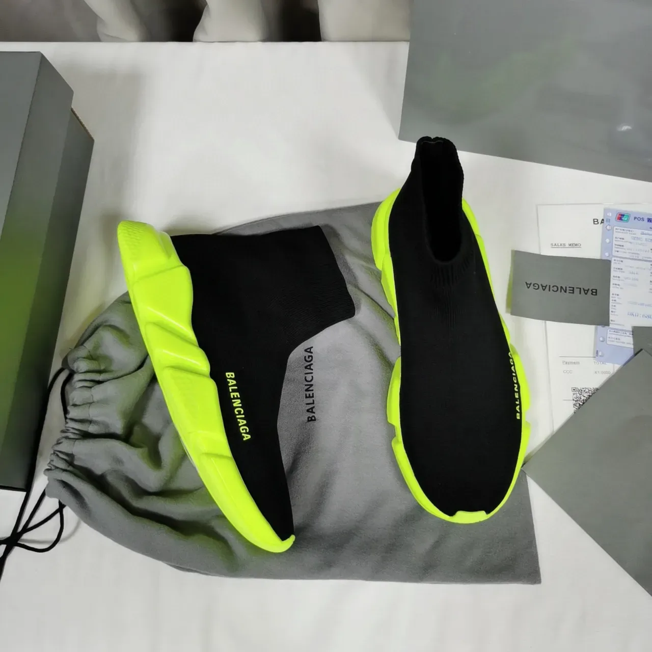 Balenciaga Speed Trainer 黑色和霓虹黄生活方式运动鞋 6
