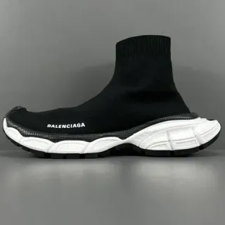 Balenciaga Speed Trainer কালো ও সাদা লাইফস্টাইল স্নিকার