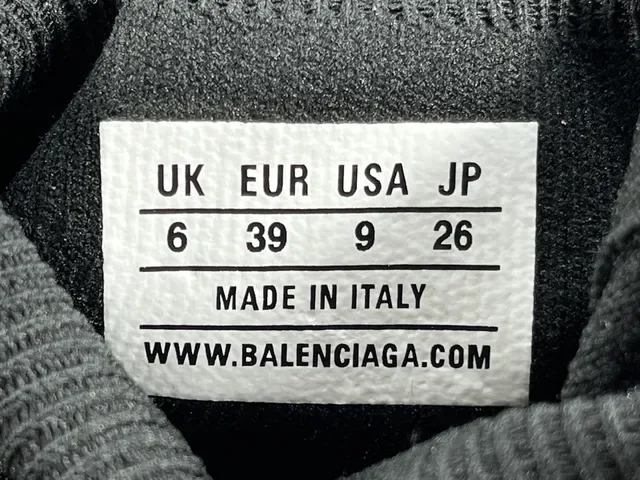 Balenciaga Speed Trainer preto e branco sneakers lifestyle 12
