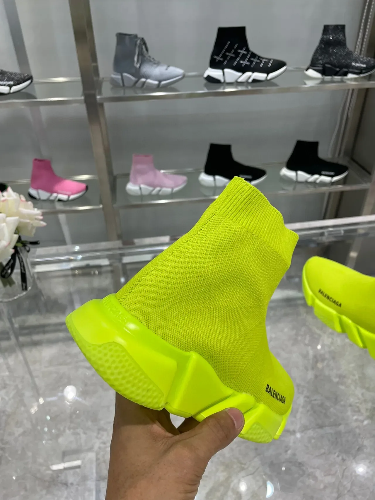 Balenciaga Speed Trainer Neon Yellow حذاء أسلوب حياة 2