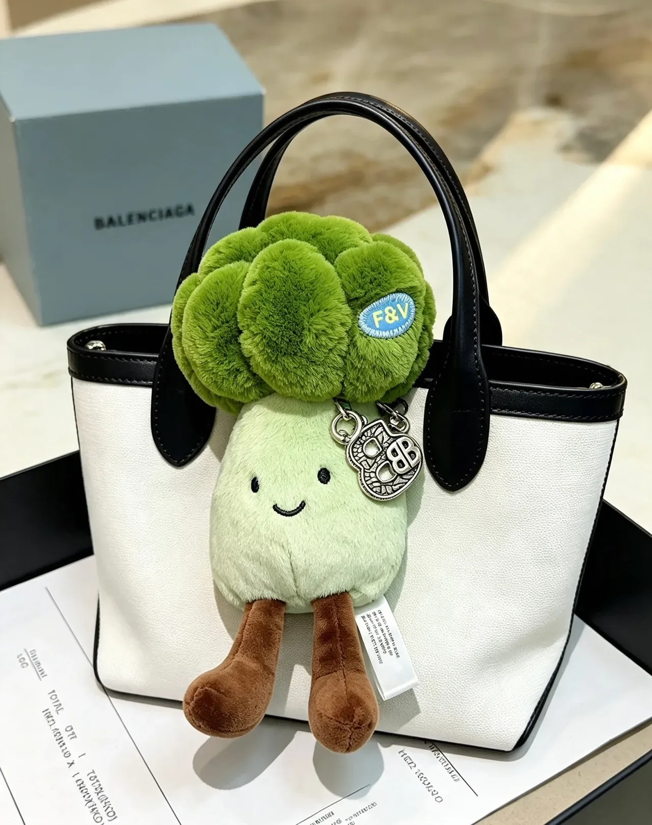 Balenciaga Bolsa Boston Preta de Couro com Alça Superior Estruturada 7