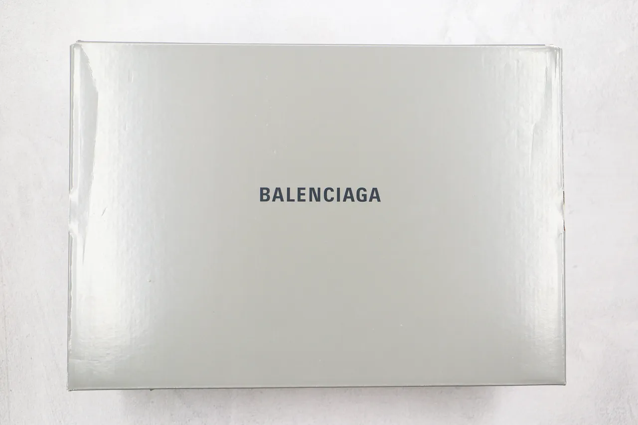 Balenciaga Track Trainer Off-White and Black Chunky Sneakers 7