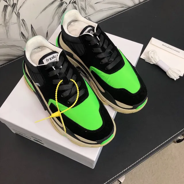 Balenciaga Triple S نيون أخضر أسود أحذية رياضية سميكة 2