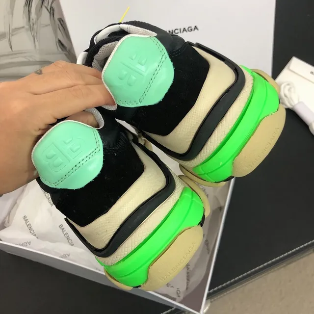 Balenciaga Triple S نيون أخضر أسود أحذية رياضية سميكة 4