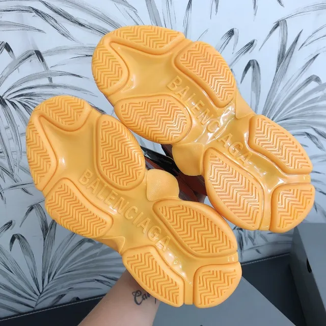 Balenciaga Triple S Tênis Laranja Amarelo Branco com sola grossa 4