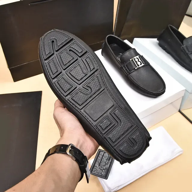 বালমেন B-Buckle কালো চামড়ার লুফার 4