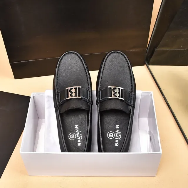 বালমেন B-Buckle কালো চামড়ার লুফার 9