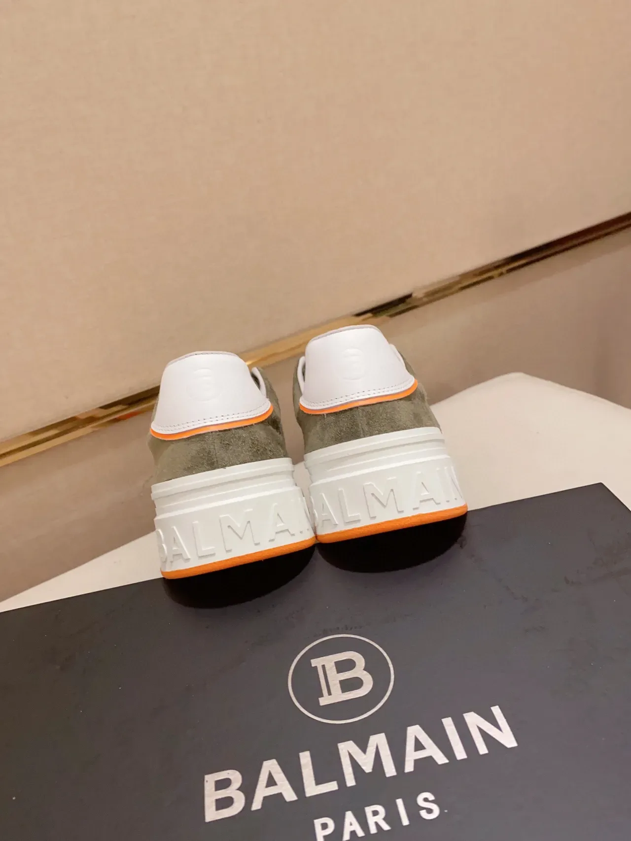 Balmain B-Court Verde Oliva e Laranja Tênis Lifestyle 8
