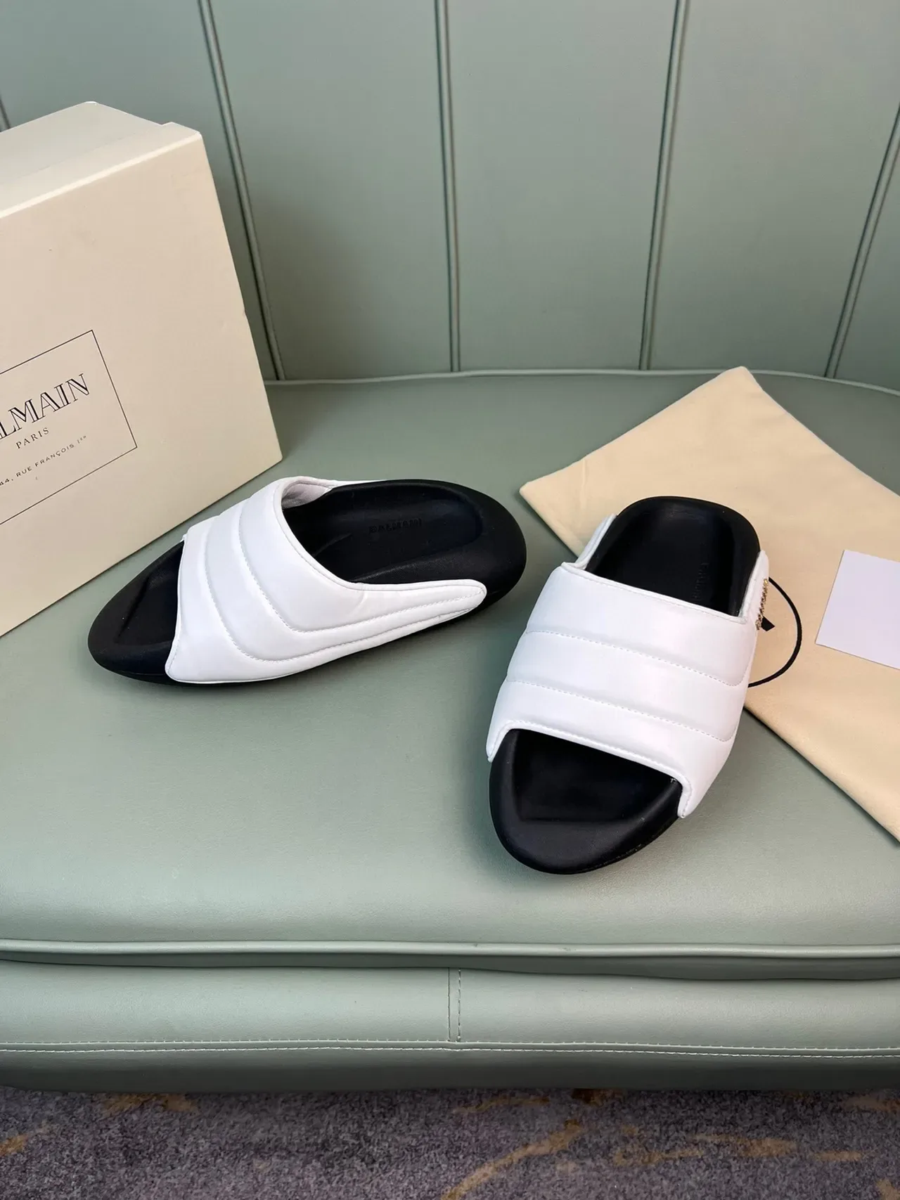 Balmain B-Court 白色黑色绗缝带成型鞋底穆勒鞋 6