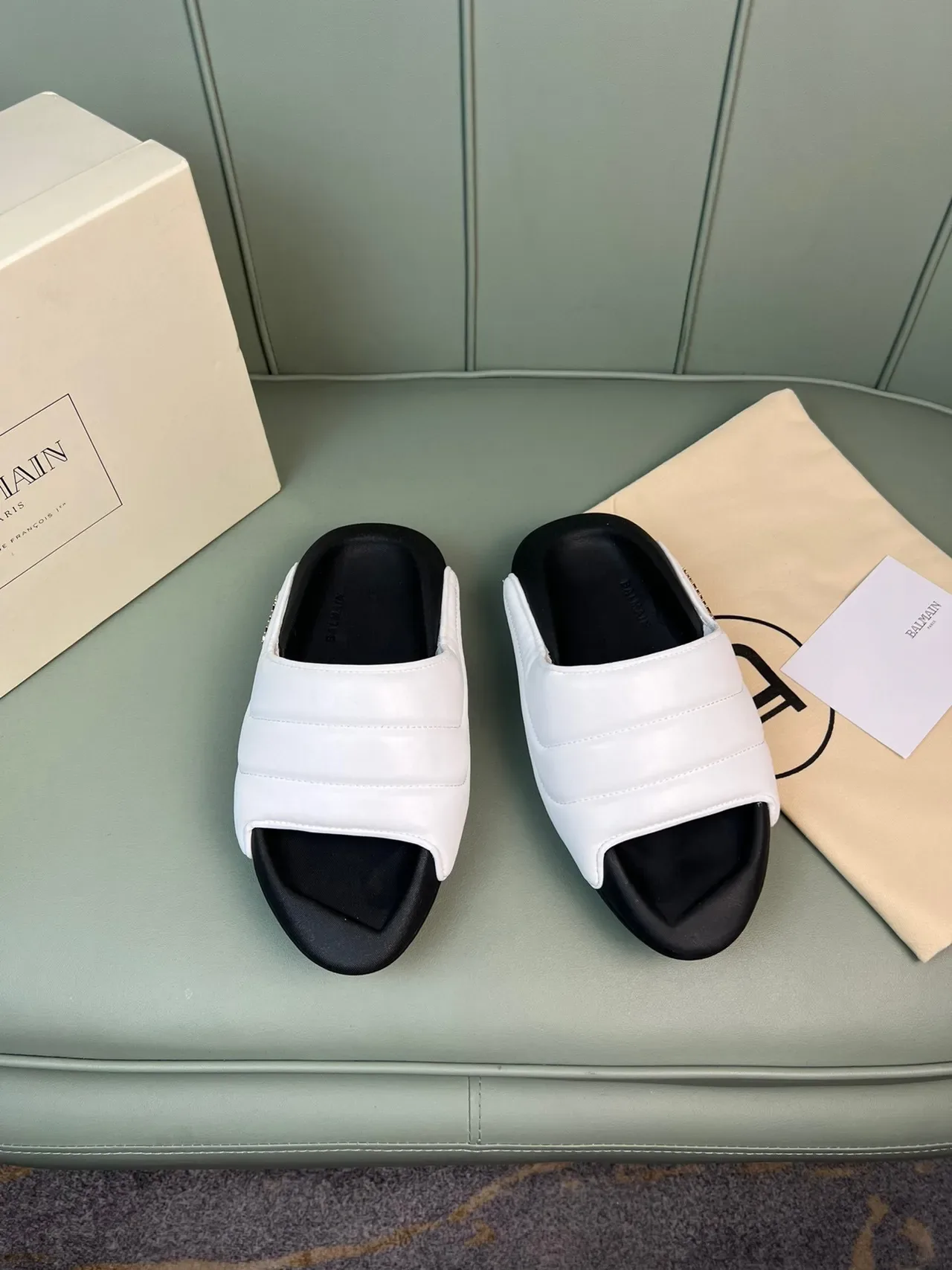Balmain B-Court 白色黑色绗缝带成型鞋底穆勒鞋 9