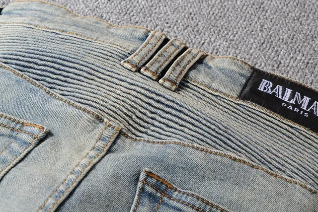 Balmain غسل فاتح مفروك لوحة موجية جينز 16