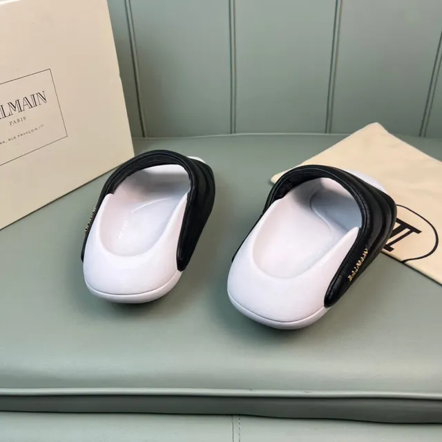 Balmain Sandale à enfiler matelassée 3