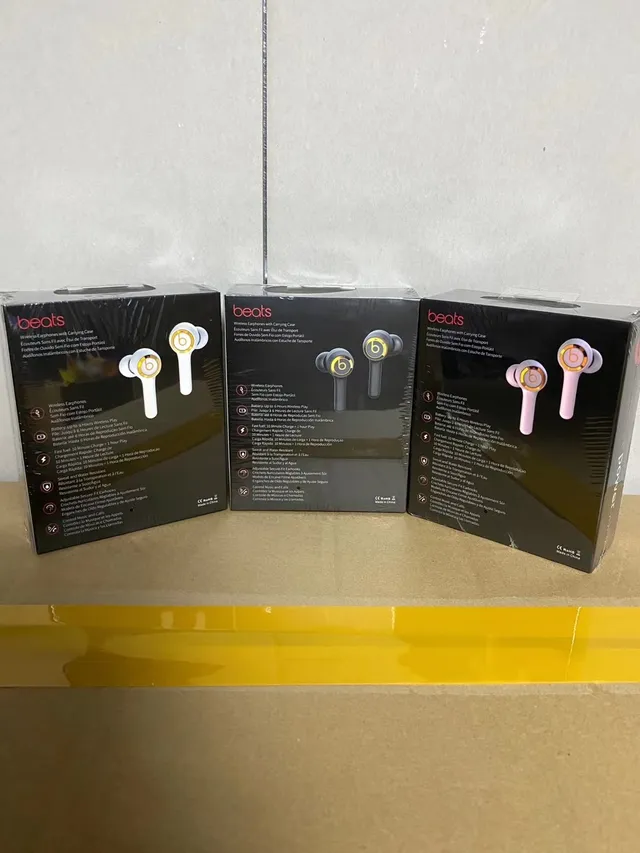 Beats Black Pink Étui de Charge Cylindrique Finition Mate TWS Écouteurs 11