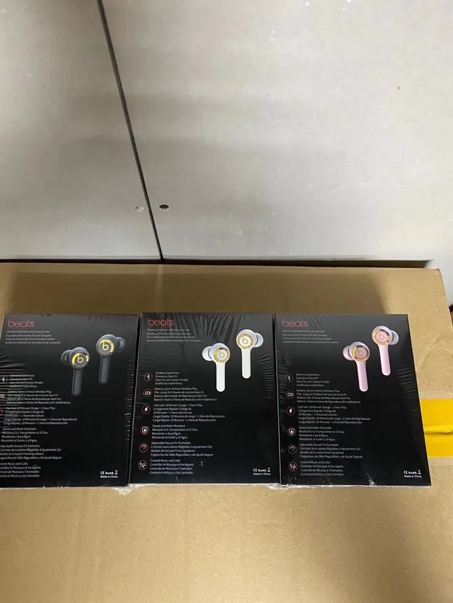Beats Black Pink Étui de Charge Cylindrique Finition Mate TWS Écouteurs 15