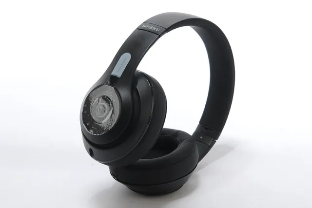 Beats Casque Circumaural Sans Fil Noir Argent Sur l'Oreille 16