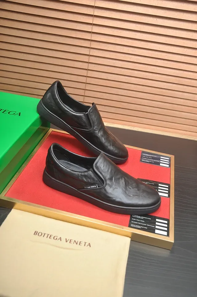 Bottega Veneta Andiamo Mocassins en Cuir Noir Froissé 4