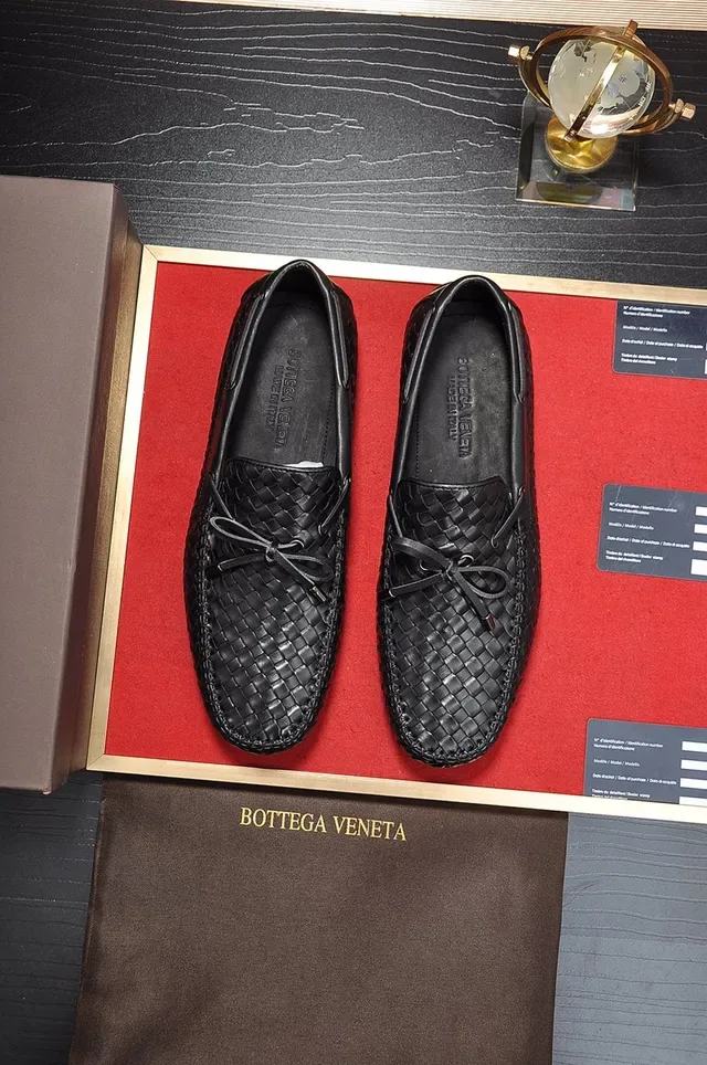 Bottega Veneta ब्लैक इंट्रीचिएटो बुना हुआ चमड़ा डेकोरेटिव बॉ लेस लोफर 5