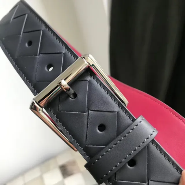 Bottega Veneta cinturón de cuero marrón rojo Intrecciato tejido reversible 3