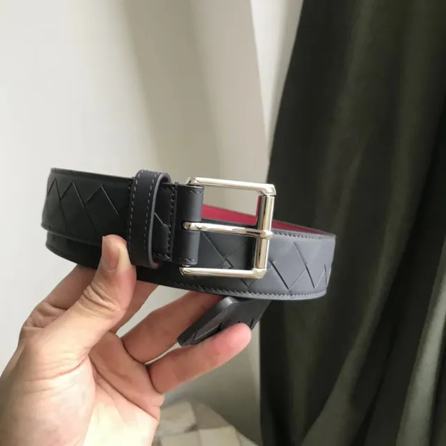 Bottega Veneta cinturón de cuero marrón rojo Intrecciato tejido reversible 9