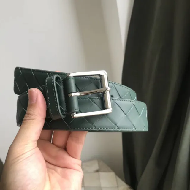 Bottega Veneta cinturón de cuero marrón rojo Intrecciato tejido reversible 18