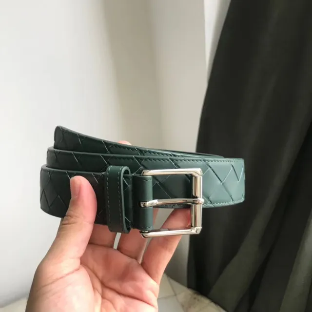Bottega Veneta cinturón de cuero marrón rojo Intrecciato tejido reversible 19