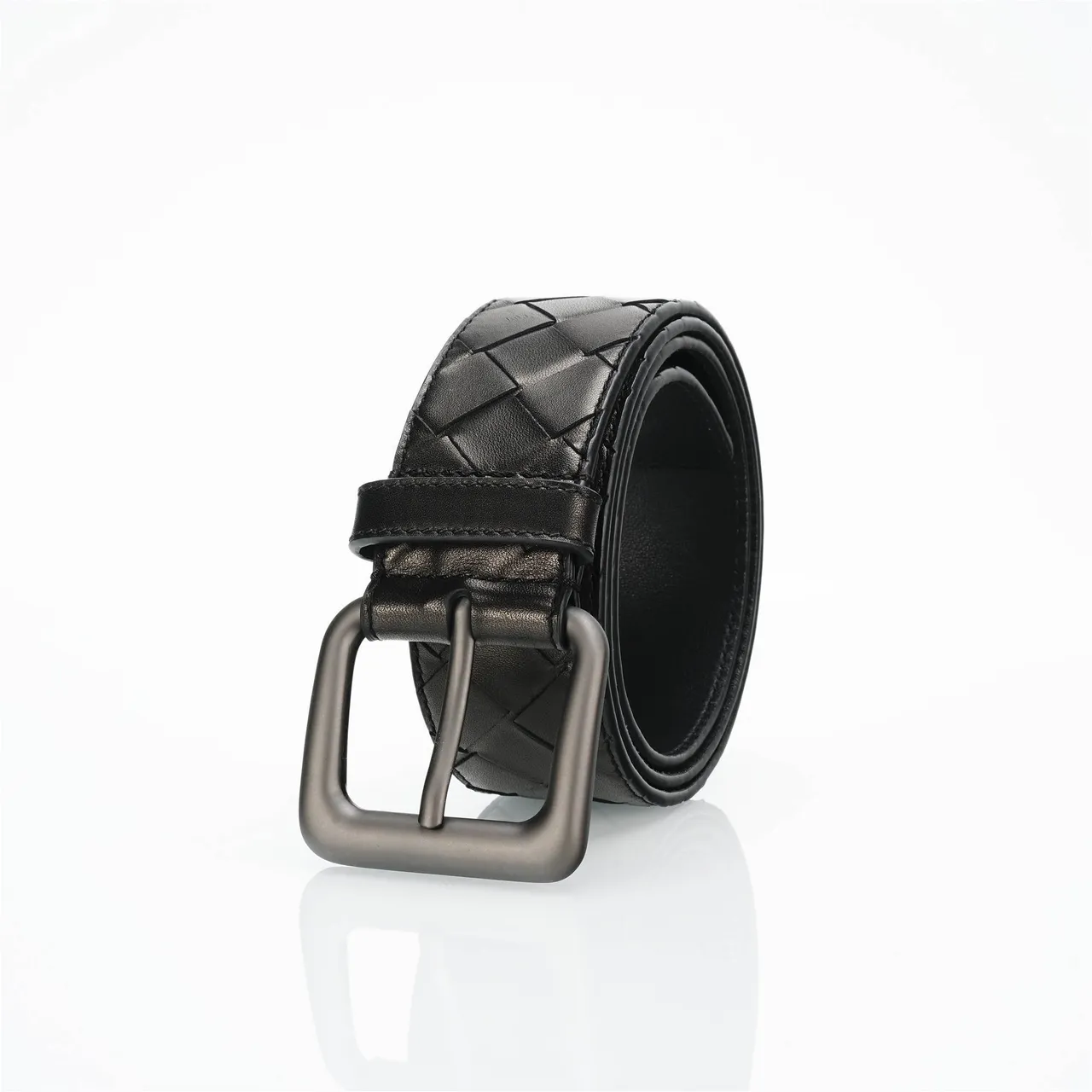 Bottega Veneta Cassette Intrecciato Cinto de couro preto 7