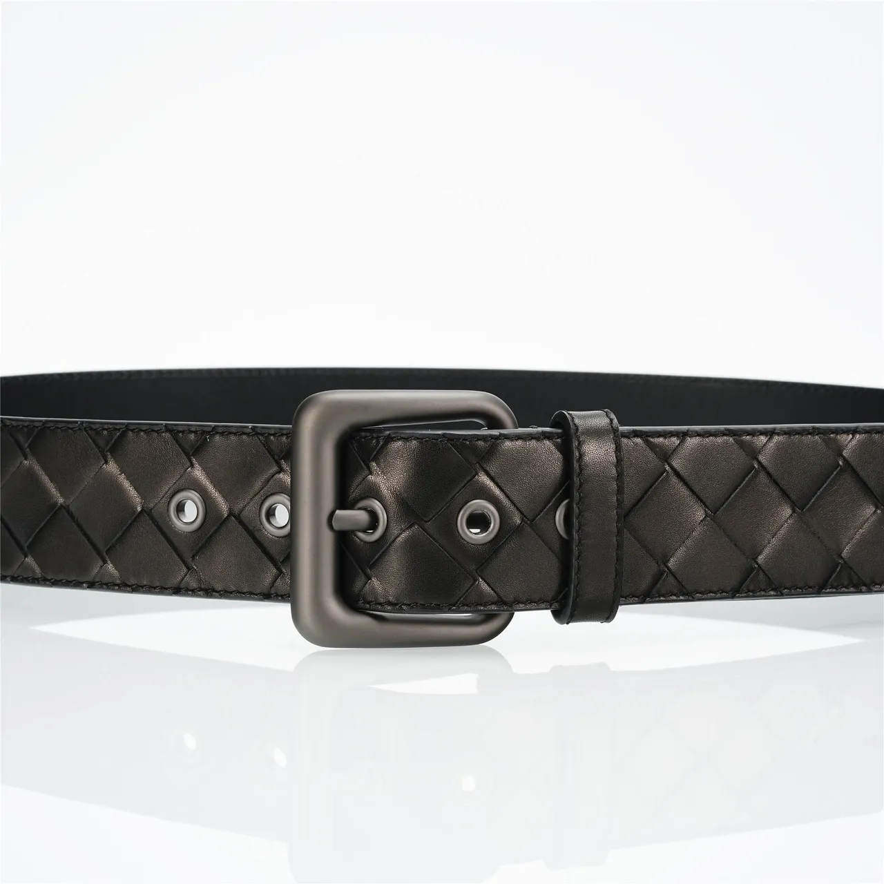 Bottega Veneta Cassette Intrecciato Cinto de couro preto 8
