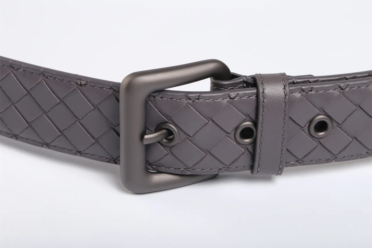 Bottega Veneta Cassette Intrecciato ধূসর চামড়ার বেল্ট 7