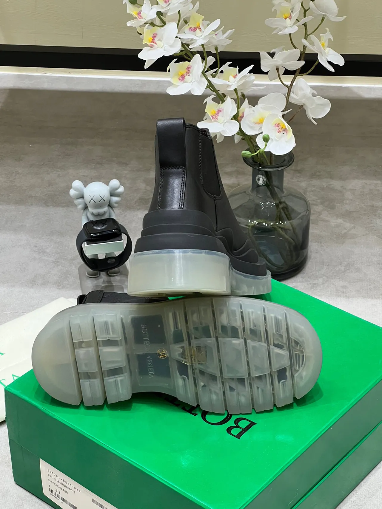 Bottega Veneta Le Cagole Botas Chelsea de cuero negro gruesas 6