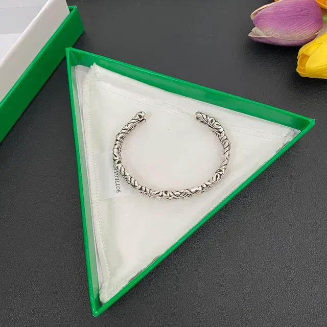 Bottega Veneta Plata y Oro Motivo de Cuerda Trenzada Brazalete Abierto 4