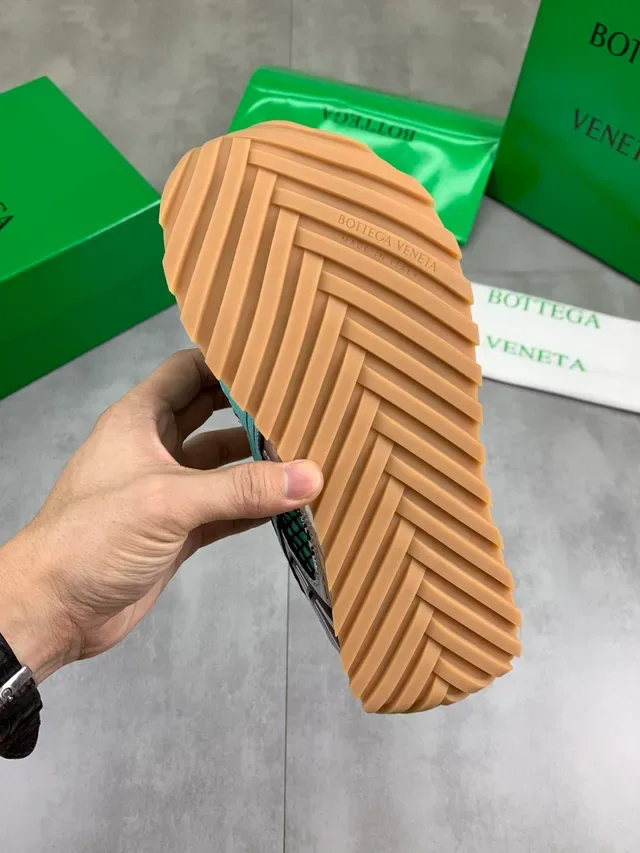 Bottega Veneta Sneakers Turquoise et Argent Maille Métallique 3