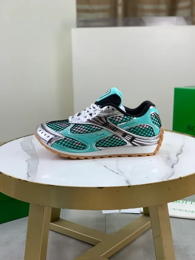 Bottega Veneta Sneakers Turquoise et Argent Maille Métallique 5