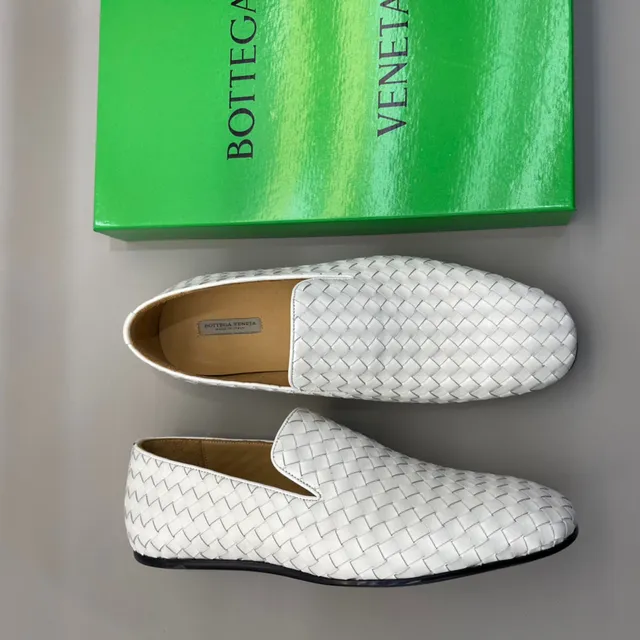 Bottega Veneta Branco Preto Intrecciato Couro Tricotado Slip-On Loafer 2