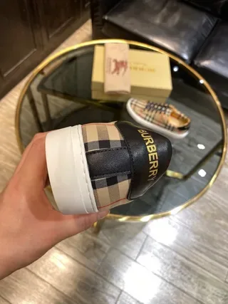 Burberry Beige Noir Nova Check Plaid Partie supérieure Navy Lacets plats Sneakers lifestyle 7