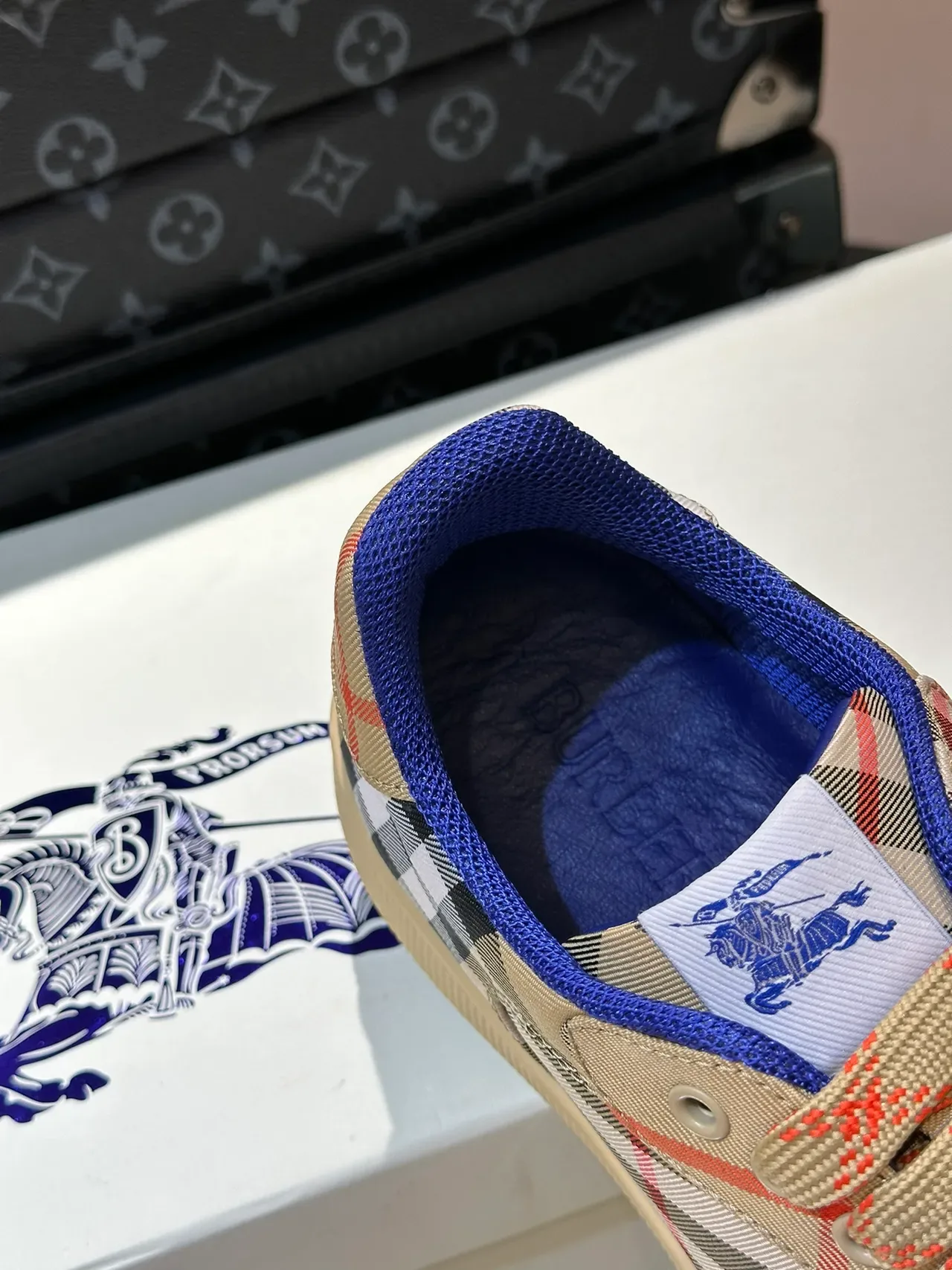 Burberry Beige Bleu Maison à Carreaux Tissu Canvas Dessus Doublure Contraste Sneakers Lifestyle 2