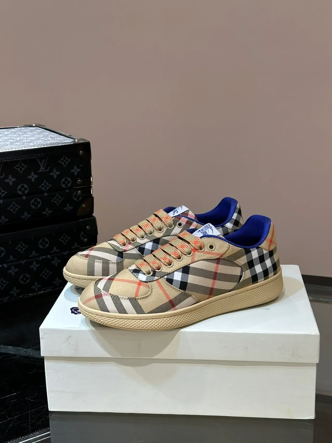 Burberry Beige Bleu Maison à Carreaux Tissu Canvas Dessus Doublure Contraste Sneakers Lifestyle 5