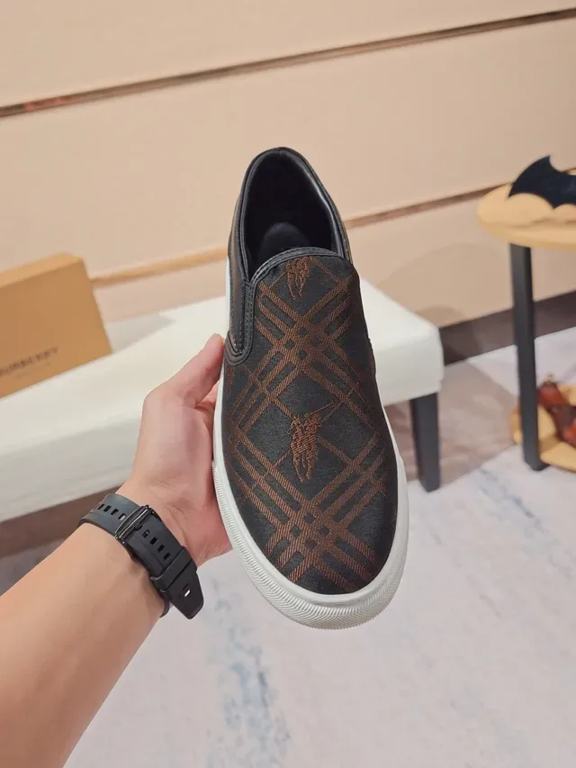 Burberry Check Tênis Slip-On Navy Brown White Lifestyle Sneakers 6