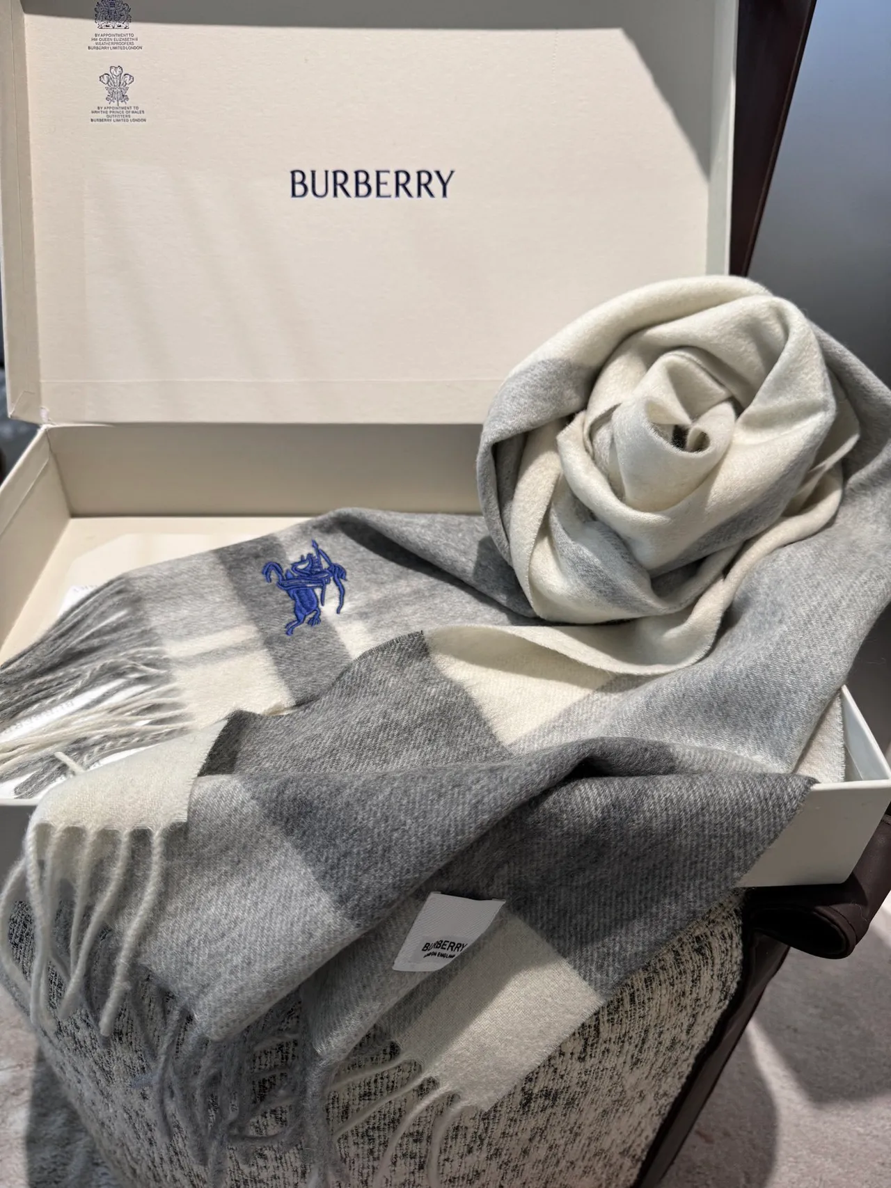 Burberry Gray Blue Check-Patterned Embroidered Logo Cashmere Scarf 8