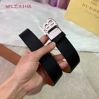 Burberry Knight Negro Marrón Granulado Reversible Cinturón de Cuero