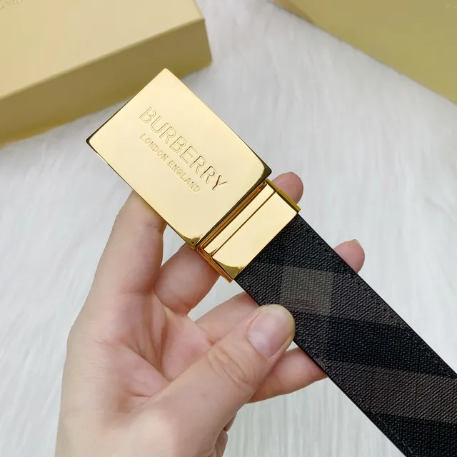 Burberry Knight Noir Or Lisse Rectangulaire Boucle Ceinture en cuir 5