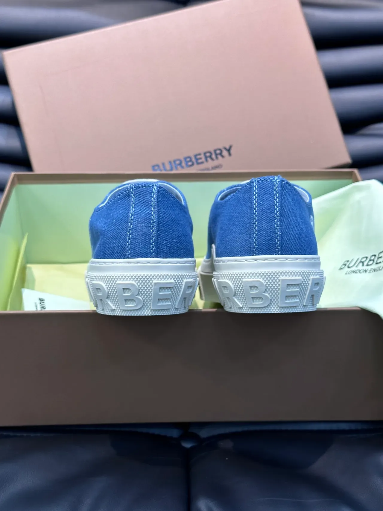 Burberry Knight Blue حذاء رياضي كانفاس لوجو برنت لايف ستايل سنيكرز 3