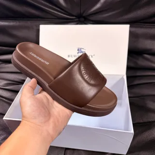 Burberry Knight marron moulé plateforme pantoufles