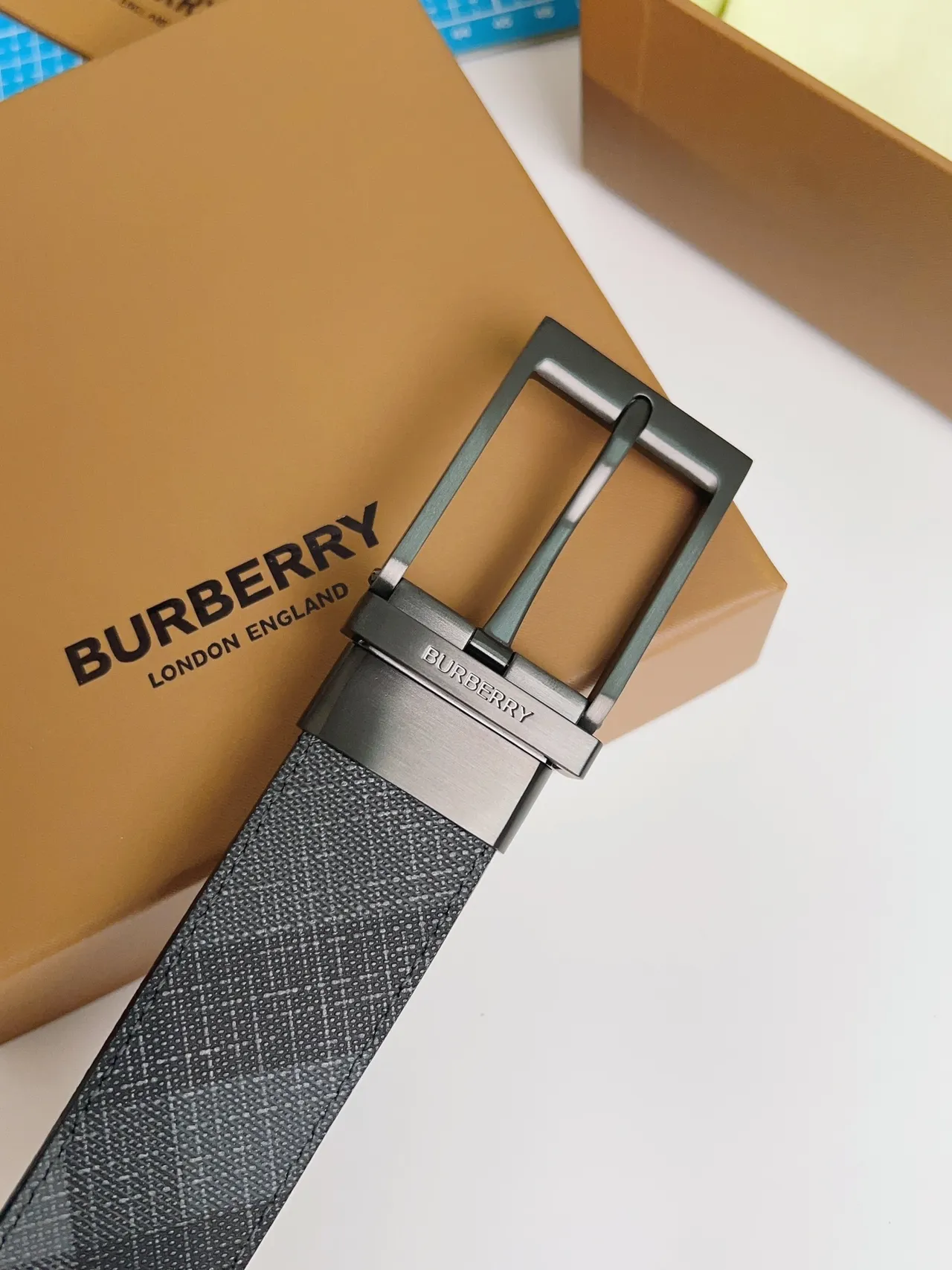 Burberry Knight Charcoal House Check Reversible Leather Belt 7