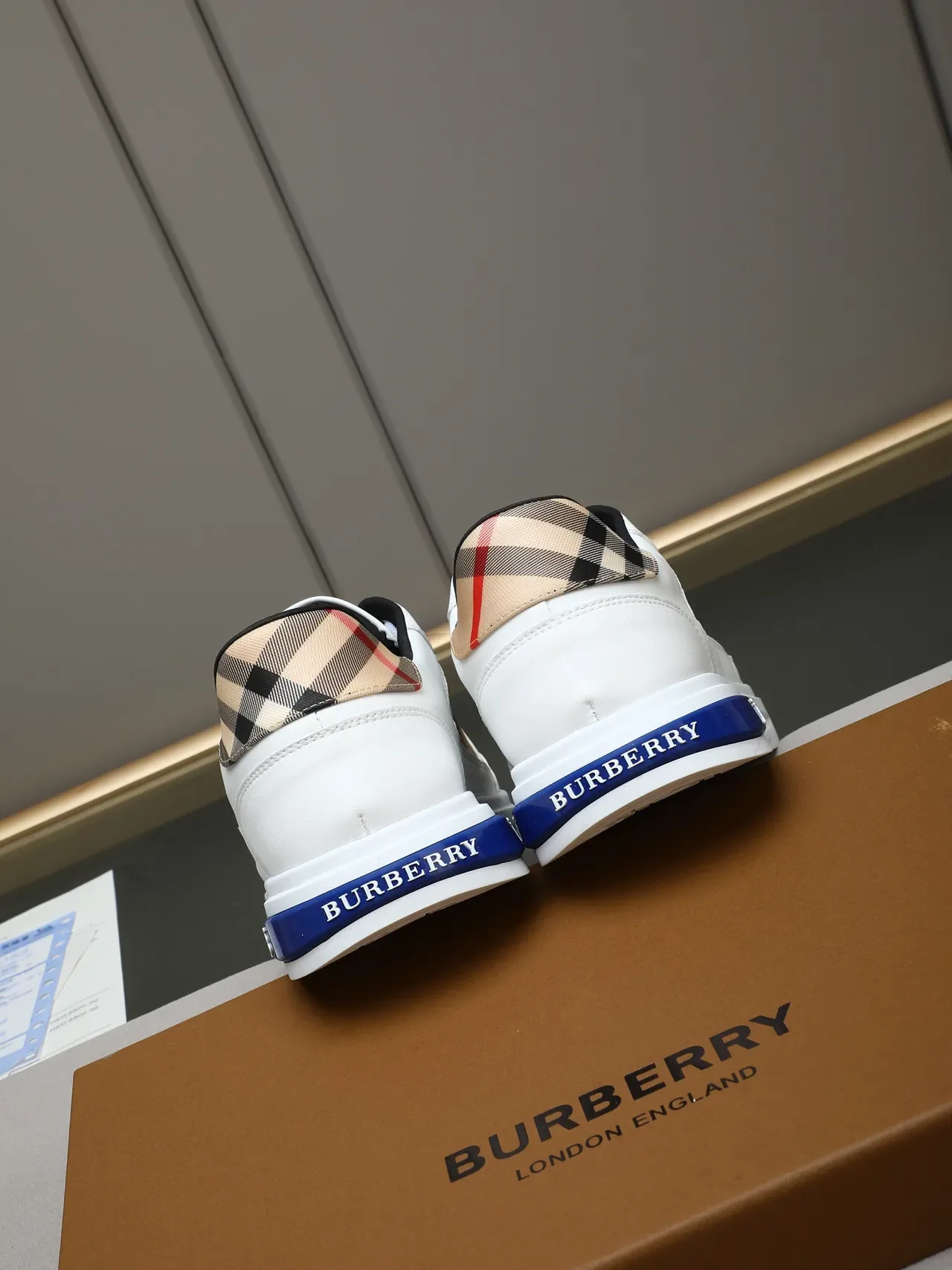 Burberry Knight Blanco Azul Cuero Superior Panel Iconico Check Zapatillas Lifestyle 3