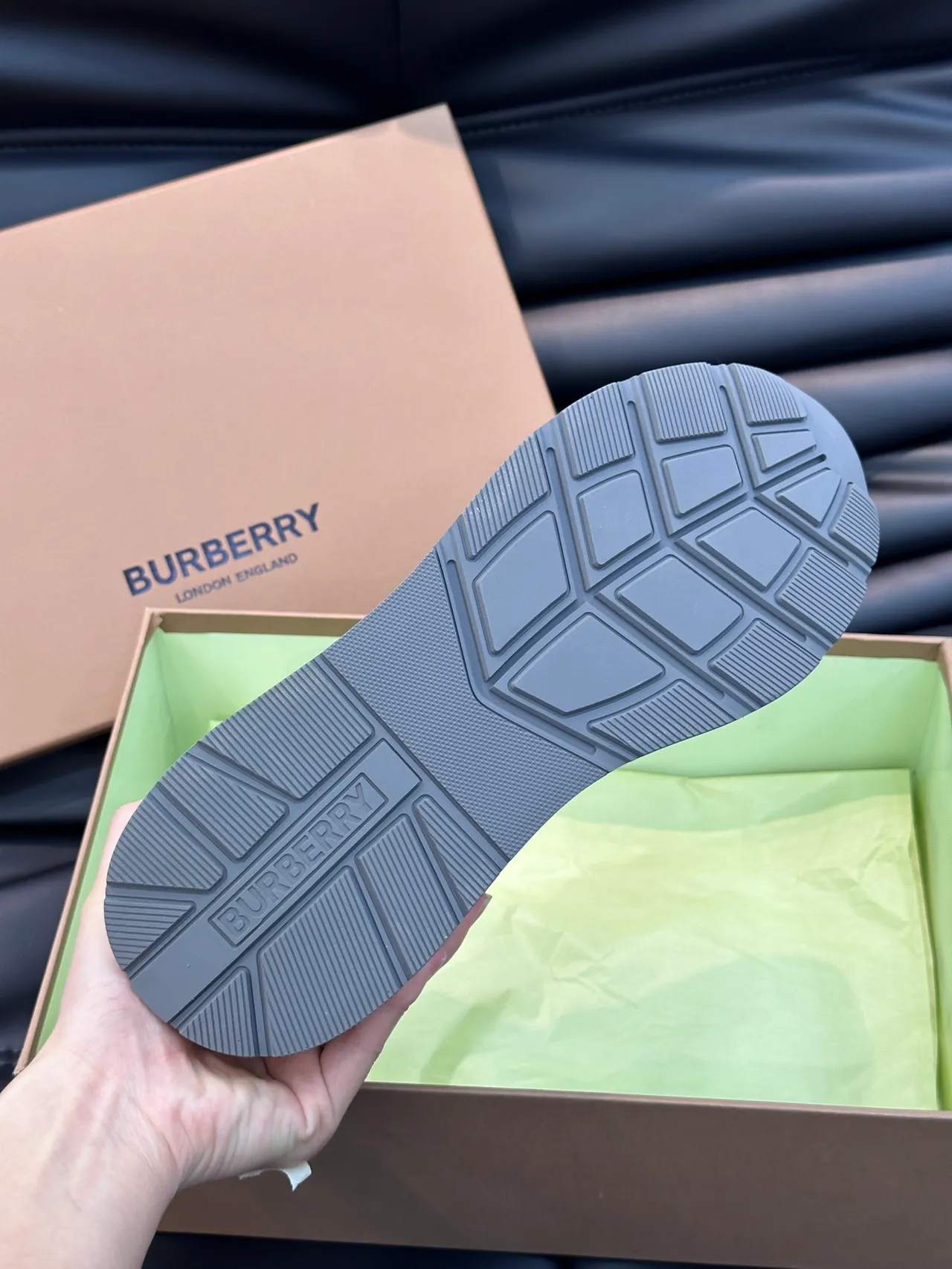 Burberry Lola Cinza e Amarelo House Check Chunky Sneakers 2