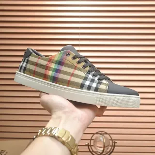 Burberry Multicolor Gray Low-Top Plaid Textile Upper Lifestyle Sneakers — Burberry Lifestyle Sneakers photo from the Yupoo catalog