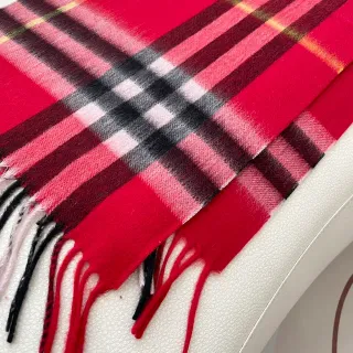 Burberry Nova Check लाल कालो गोलापি क्याशমিয়ার स्कार्फ